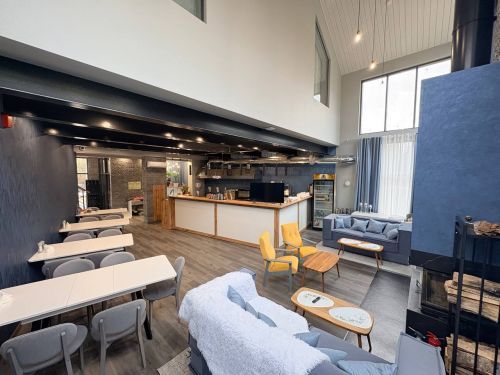 Lobby Bar