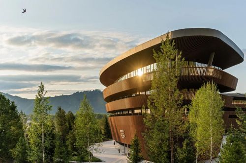 All-season resort Manzherok